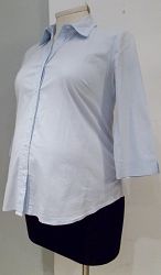 Old Navy Maternity stretch light blue button up collared shirt - M