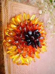 Uplifting Baltic Amber Flower Crochet Brooch 3
